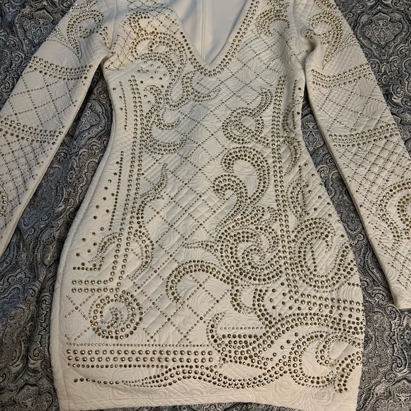 White Bebe dress with gold sequence details. Perfect for summer. - Picture 2 of 2